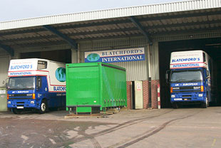 International removals shipping